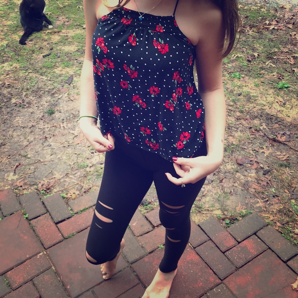 A cute summer tank top.🌺❤️